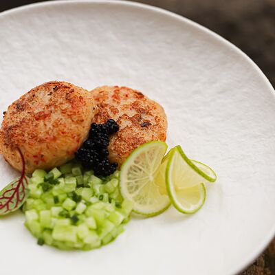 Котлеты из камчатского краба в Chalet River Club по цене 1180 ₽