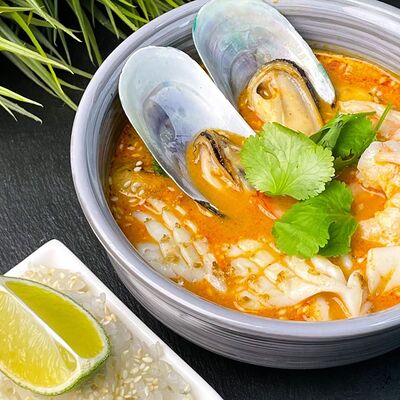 Том Ям в Андеграунд Pizza & Sushi по цене 472 ₽