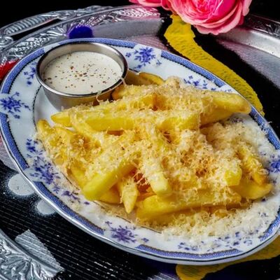 Картофель фри с трюфельным айоли и пармезаном в Цех по цене 370 ₽