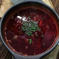 Борщ с говяжьим языкомв Ле Марш