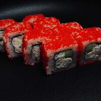 Калифорния с тигровой креветкой в Uchu Sushi Yaki