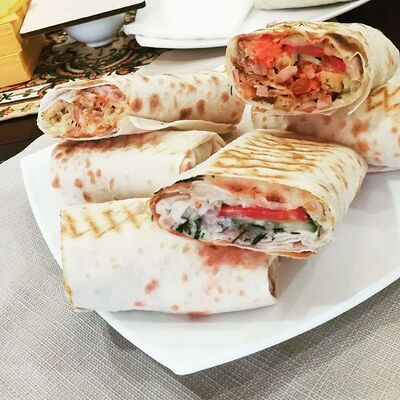 Шаурма Сочная в FIRE DONER по цене 345 ₽