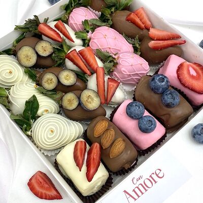 Набор клубника и бананы в шоколаде №1 в Con Amore по цене 3990 ₽