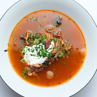 Солянка мясная в Cafeshion по цене 680 ₽