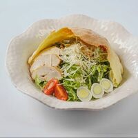 Цезарь с курицей в Фабрика