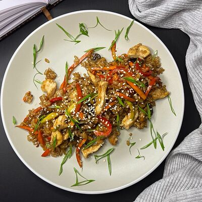 Вок с рисом и курицей в От Нафани по цене 515 ₽