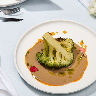 Стейк из капусты брокколи в Замок Двин по цене 730 ₽