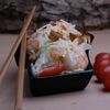 Салат Цезарь с креветками в Sushi Kimono по цене 409