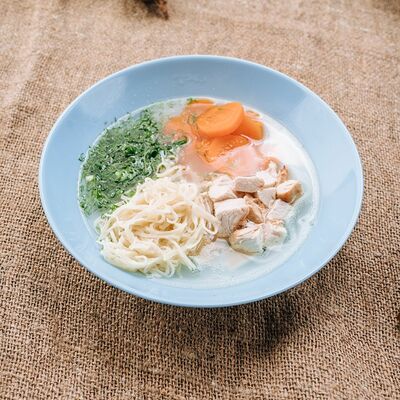Куриный бульон с домашней лапшой в Кафе-парк Теремок по цене 180 ₽