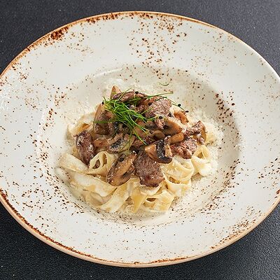 Паста с вырезкой из говядины в Lafa Lounge по цене 620 ₽
