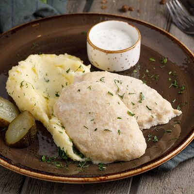 Котлеты куриные на пару с пюре в Охота на Енота по цене 500 ₽