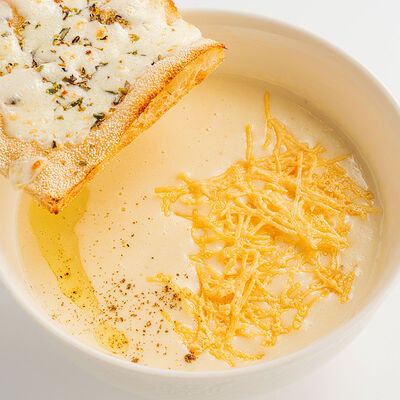 Сырный крем-суп в Morricone pizza & wine по цене 580 ₽