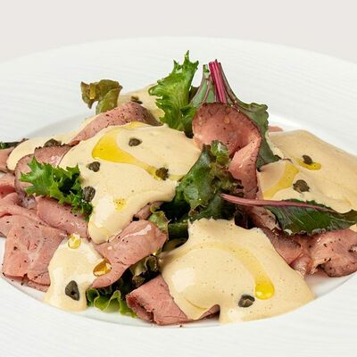 Ростбиф Вителло Тоннато в Кофемания по цене 1500 ₽