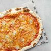 Римская пицца Кватро формаджи в Luka Pizza по цене 550