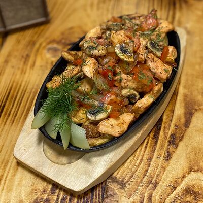 Горячая сковородка свинаяв Паровоz аттракцион бар по цене 590 ₽