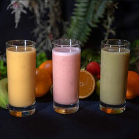 Смузи в ассортименте в Yacht Cafe Sochi