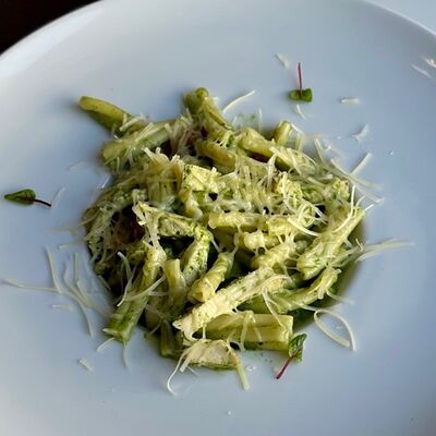 С филе цыпленка в сливочно-шпинатном соусе в Crystal по цене 630 ₽