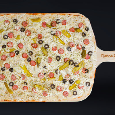 Фламмкухен с колбасками и маринованным огурчиками в Гриль Хаус по цене 650 ₽