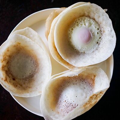 Белые хопперы в Ceylon restaurantbar по цене 150 ₽