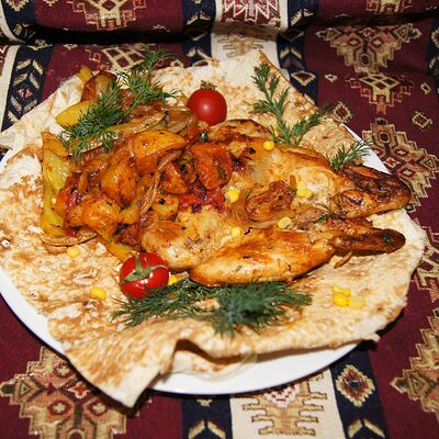 Домашняя Тапака из курицы с картофелем в FastШашлык и Хинкали по цене 600 ₽