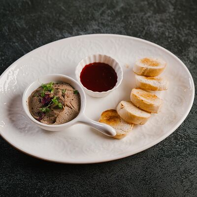 Паштет из куриной печенив Vladbeef Bar по цене 450 ₽