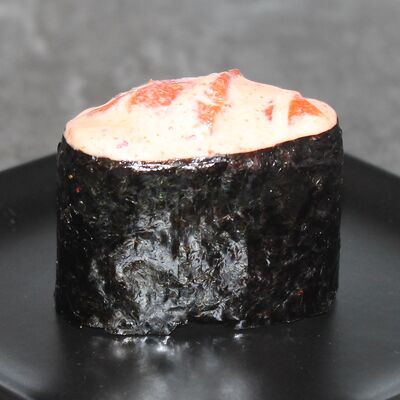 Суши спайси с тунцом в Суши Пати по цене 160 ₽