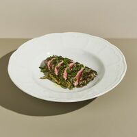 Стейк из тунца с фасолью в Italy