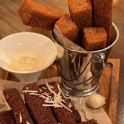 Пандурики с соусом в Steller по цене 250 ₽