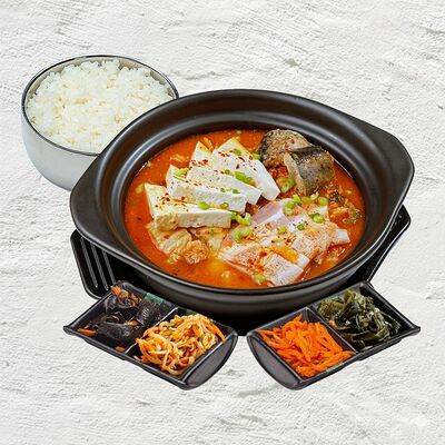 Кимчитиге с тунцом и беконом в KimKong по цене 621 ₽