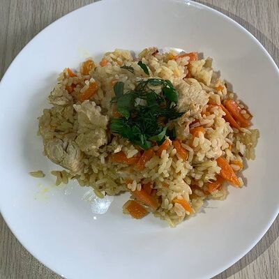 Плов куриный в Столовая На Кольце по цене 350 ₽