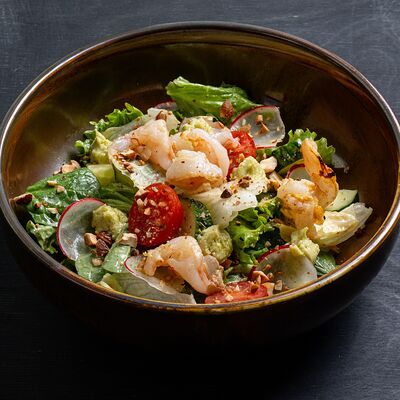 Креветки в соусе маракуйя с хумусом из авокадо в Гриль-бар Балкон по цене 869 ₽