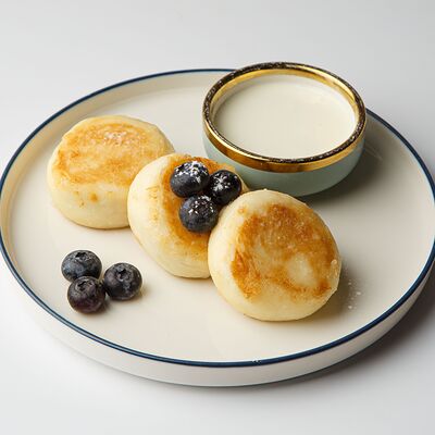 Сырники в Avo kitchen & bar по цене 590 ₽