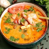 Том Ям с креветкой и кальмарами (с рисом) в Аморе Пицца