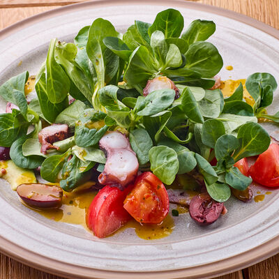 Салат с осьминогом в Мясо & Рыба по цене 670