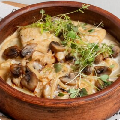 Гурули из куриного филе с грибами и картофелем в Джованни по цене 485 ₽