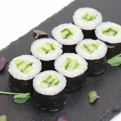 Мини ролл с огурчиками в Суши Пати по цене 150 ₽