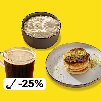 Завтрак с кашей и оладьями с нутеллой в Пока горячее по цене 860 ₽