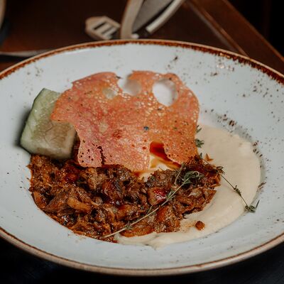 Эксклюзивная тушенка с пюре в Паб 13 по цене 499 ₽