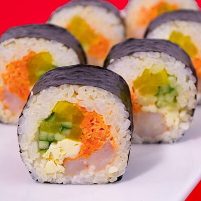 Кимпаб с креветкой в Камикадзе по цене 450 ₽