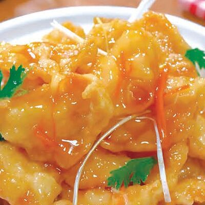 В26 Курица в кисло-сладком соусе 锅包鸡肉 в Charlie tea по цене 890 ₽