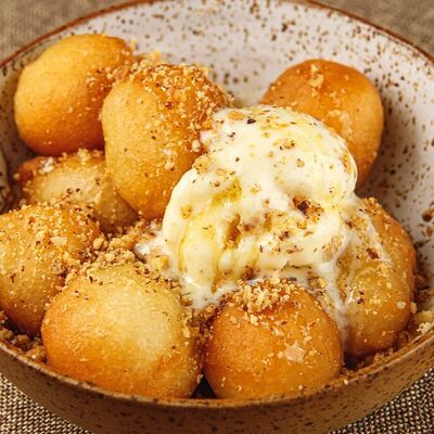 Лукумадес в Греческая таверна Порто Миконос по цене 510 ₽