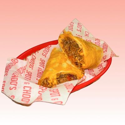 Биф чипотле Буррито Яе в Spot & Choo's Burgers по цене 670 ₽