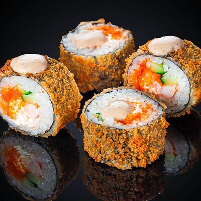 Калифорния в темпуре в Bao sushi по цене 690 ₽