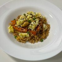  Рис по-азиатски с курицей и яйцом в Волна
