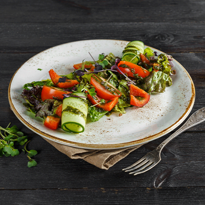 Салат из свежих овощей в ИТЛЕ Стейк-кафе Halal по цене 270