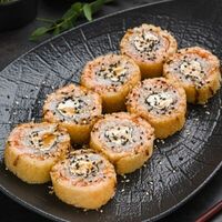 Жареная Филадельфия в OMAKASE SUSHI ROLLS