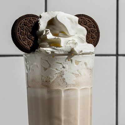 Молочный коктейль Микки маус в Семейное бистро Монти по цене 550 ₽