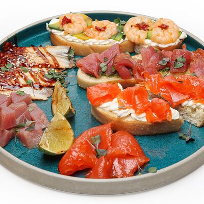 Рыбное плато в Chillis Bar по цене 1750 ₽