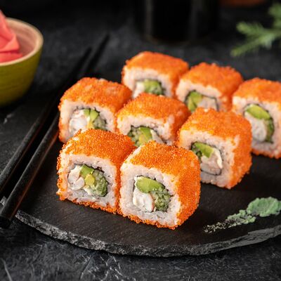 Ролл Калифорния с креветкой в СушиСтор по цене 295