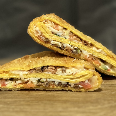 Кесадилья с лососем терияки в ГансРолл по цене 505 ₽